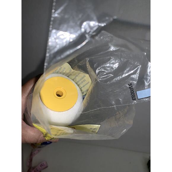 Purdy White Dove Dralon 18 in x 1/2 in Paint Roller Cover Semi Smooth Semi Rough - Picture 6 of 7